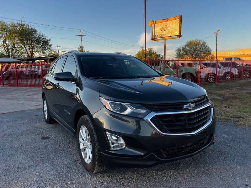 2018 Chevrolet Equinox LT's photo