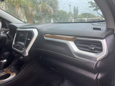 2019 GMC Acadia SLE-2