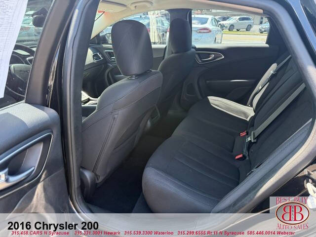 2016 Chrysler 200