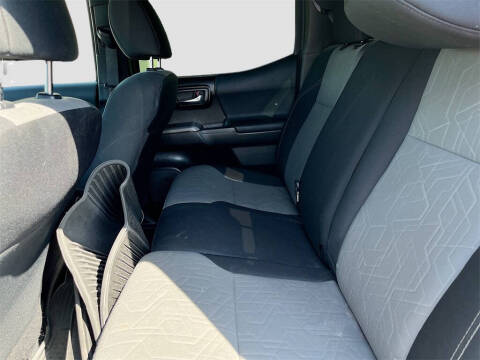 2022 Toyota Tacoma TRD Off-Road