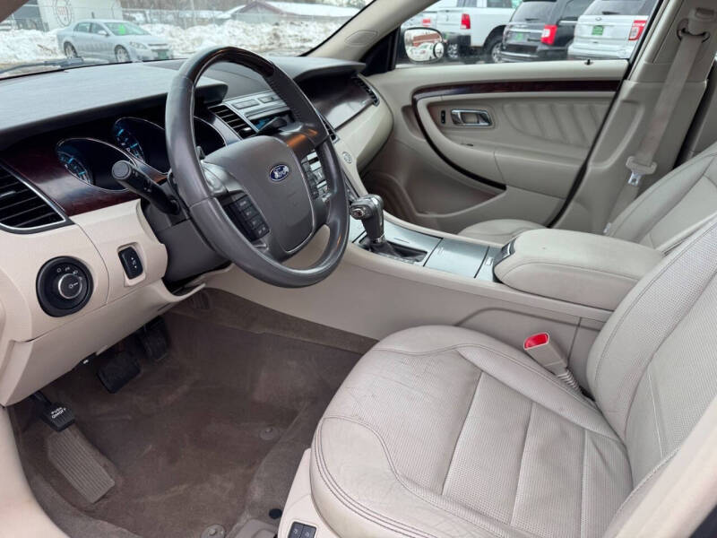 2011 Ford Taurus Limited