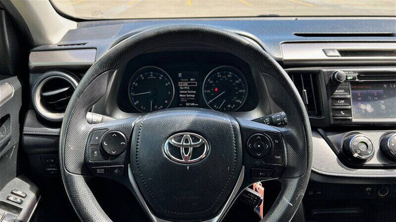 2017 Toyota RAV4 LE