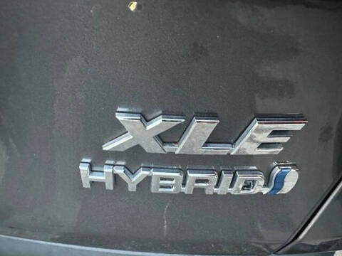 2021 Toyota RAV4 Hybrid XLE Premium