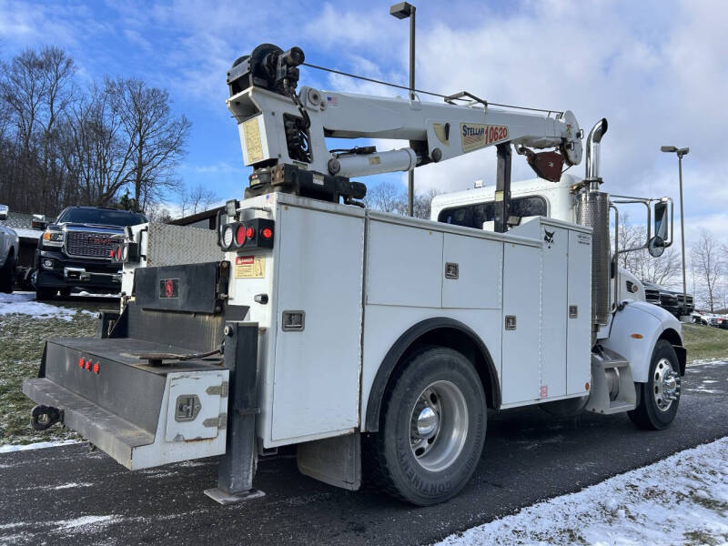 2006 Peterbilt 335 Mechanic's Truck
