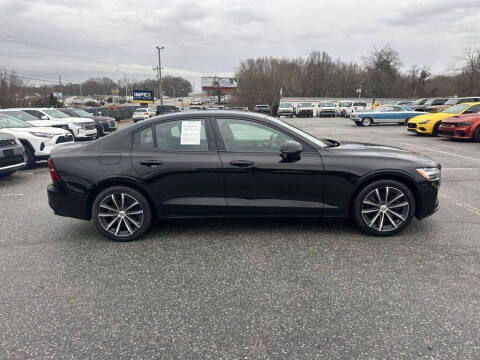 2021 Volvo S60 T5 Momentum