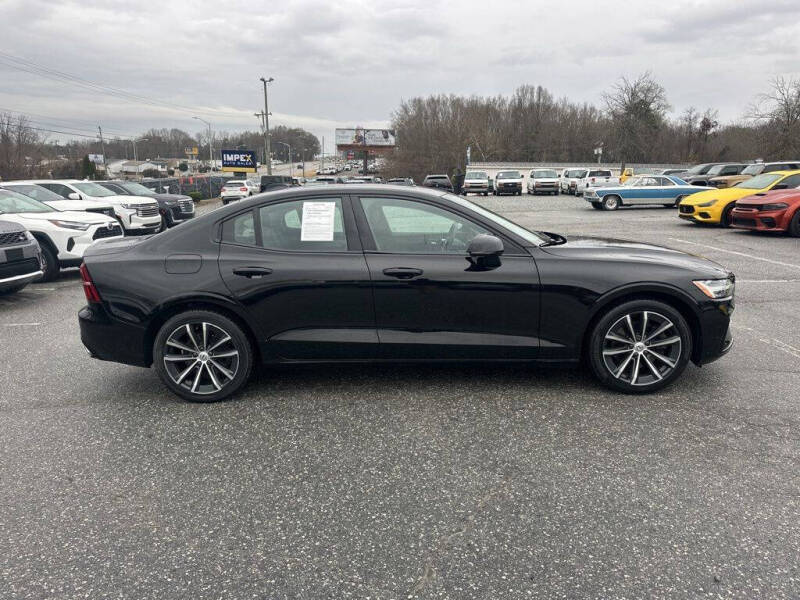 2021 Volvo S60 T5 Momentum