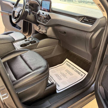 2020 Ford Escape SEL