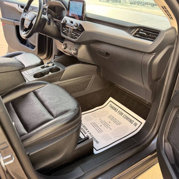 2020 Ford Escape SEL