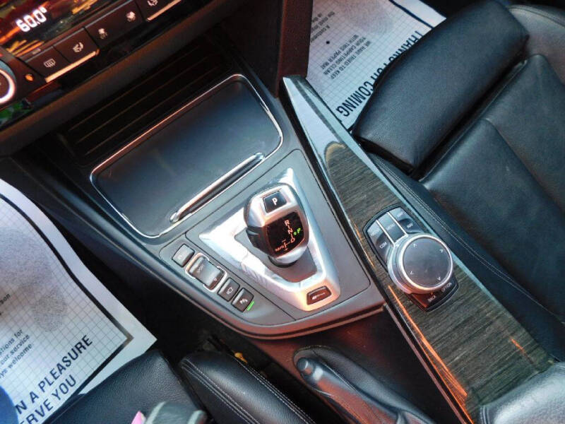 2017 BMW 3 Series 330e iPerformance