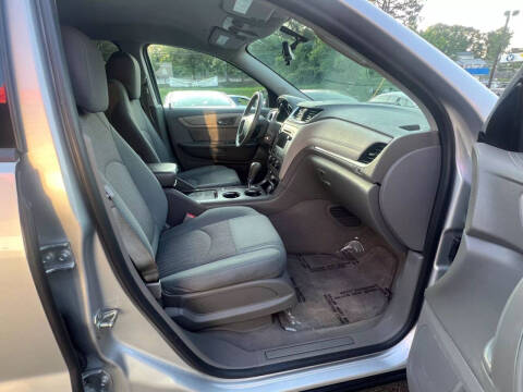 2017 Chevrolet Traverse LS