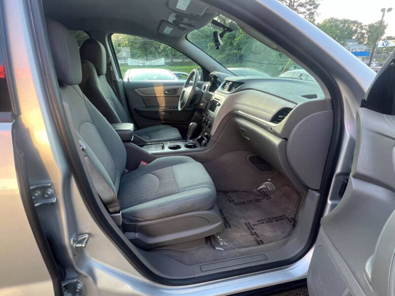 2017 Chevrolet Traverse LS