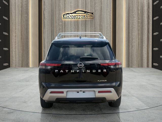 2023 Nissan Pathfinder Platinum