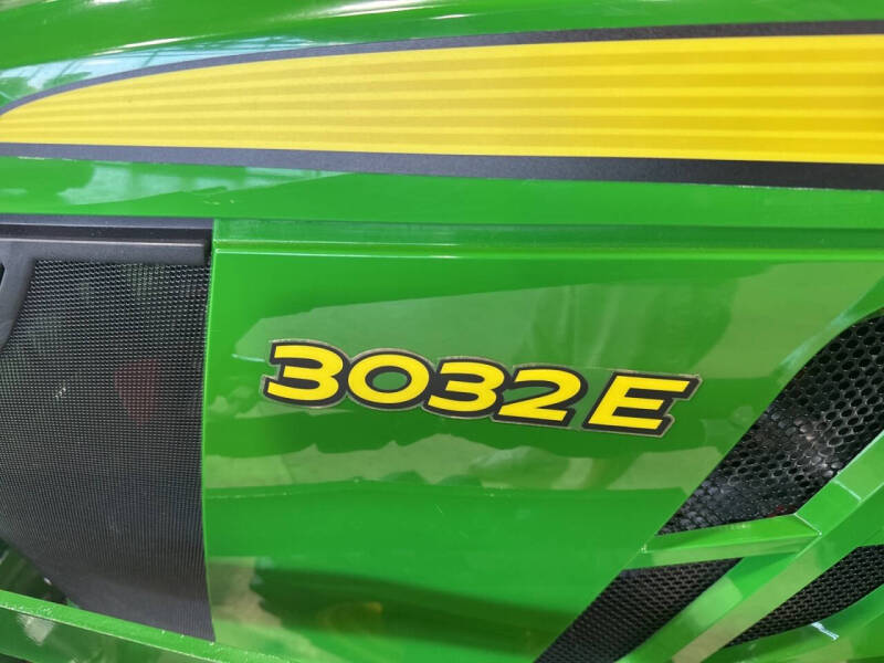2022 John Deere 3032E