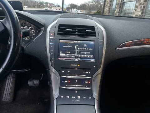 2016 Lincoln MKZ