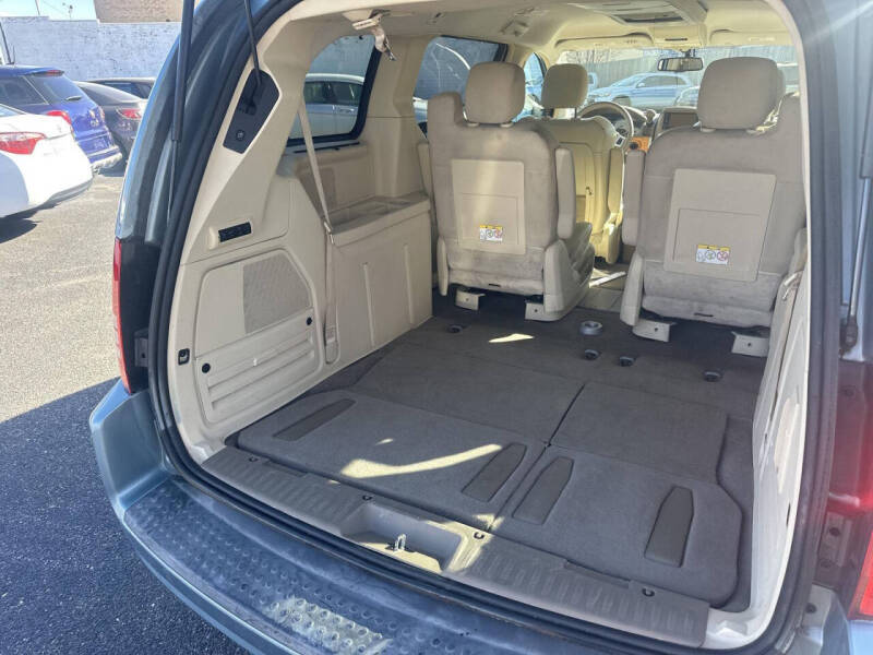 2010 Chrysler Town and Country Limited