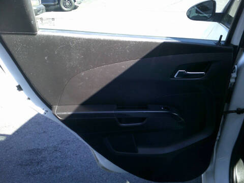 2016 Chevrolet Sonic LT Auto