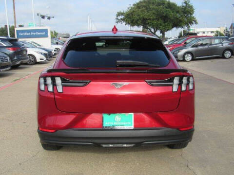 2021 Ford Mustang Mach-E Select