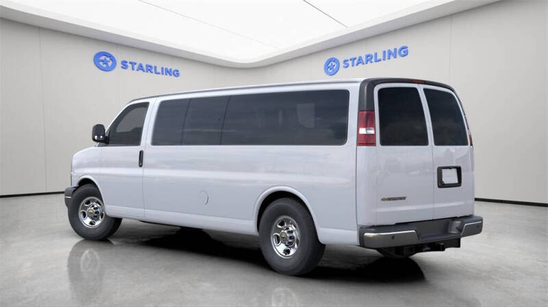 2025 Chevrolet Express LS 3500