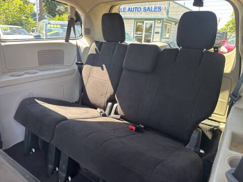 2011 Dodge Grand Caravan Crew