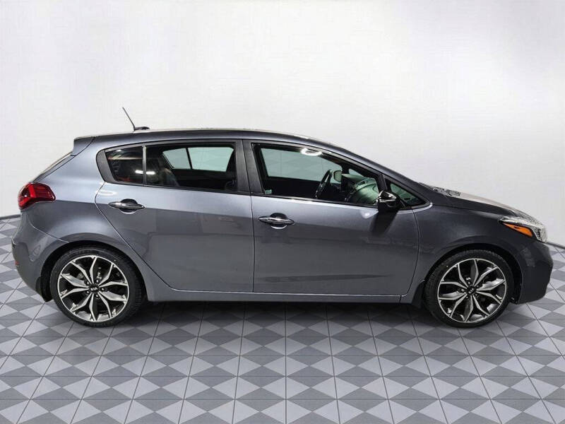 2018 Kia Forte5 SX