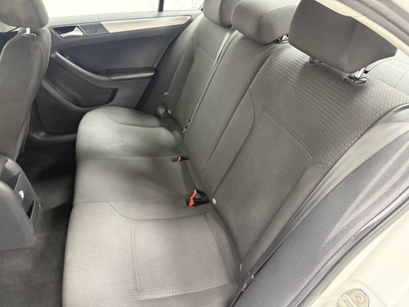 2016 Volkswagen Jetta