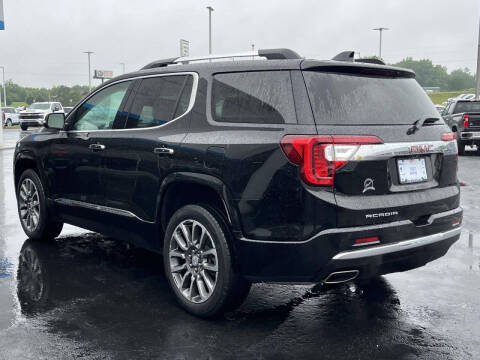 2022 GMC Acadia Denali