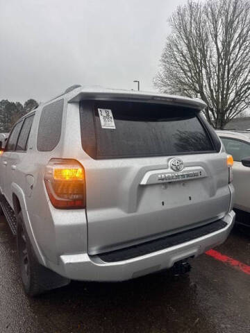 2024 Toyota 4Runner SR5