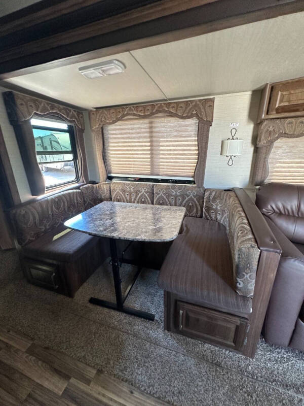 2017 Keystone RV COUGAR 284RDBWE