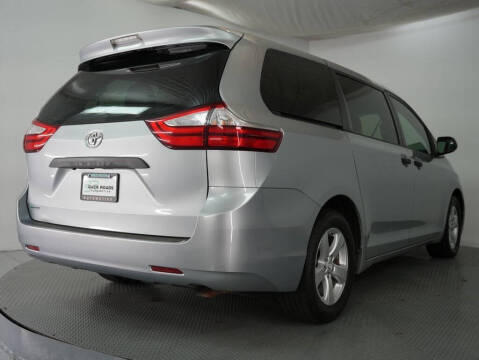 2015 Toyota Sienna L 7-Passenger