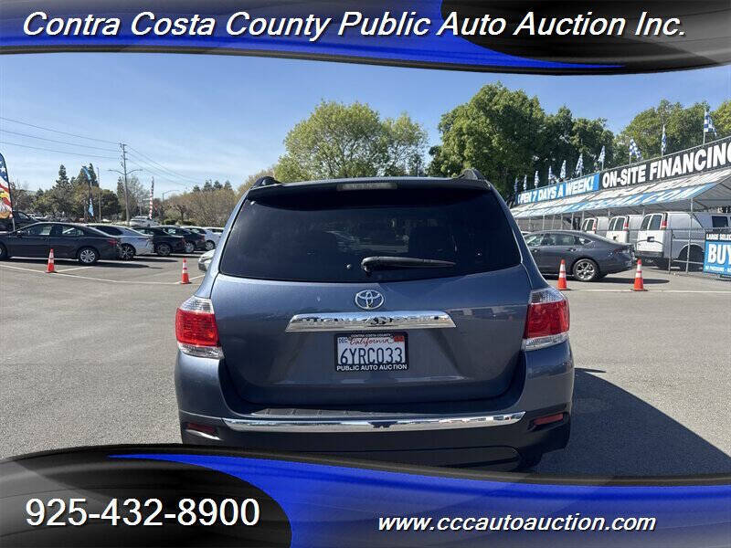 2013 Toyota Highlander SE
