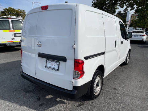 2015 Nissan NV200 SV