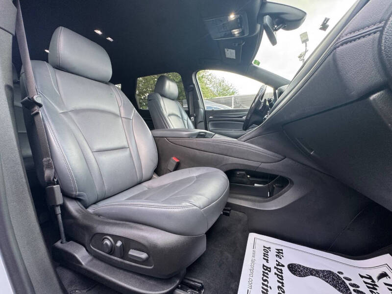 2022 Buick Enclave Essence