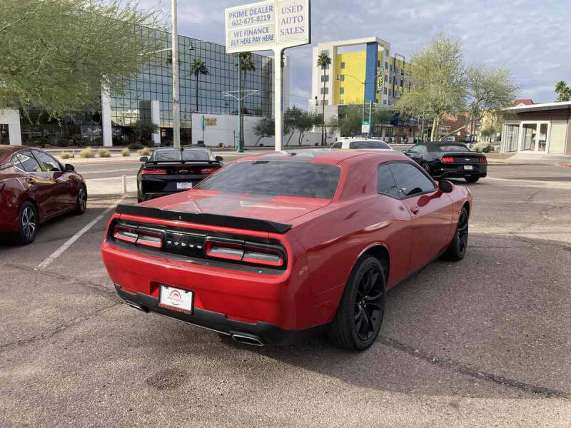 2017 Dodge Challenger SXT
