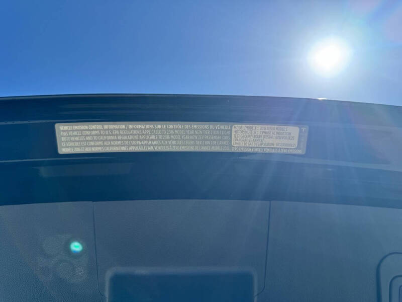 2016 Tesla Model S