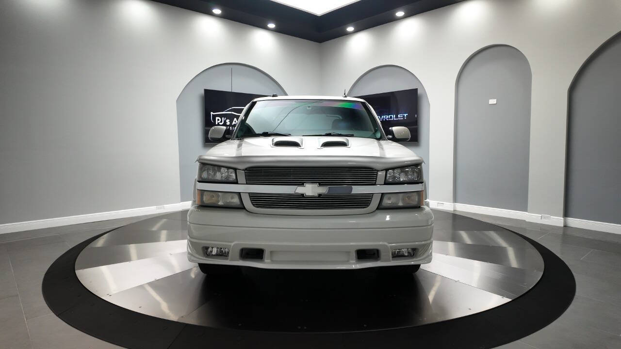 2004 Chevrolet Avalanche 6