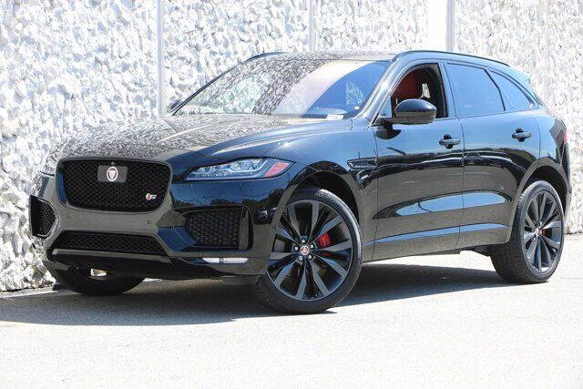 2018 Jaguar F-PACE S