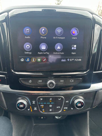 2020 Chevrolet Traverse LT Cloth
