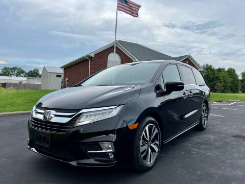 2018 Honda Odyssey for sale at HillView Motors in Shepherdsville KY