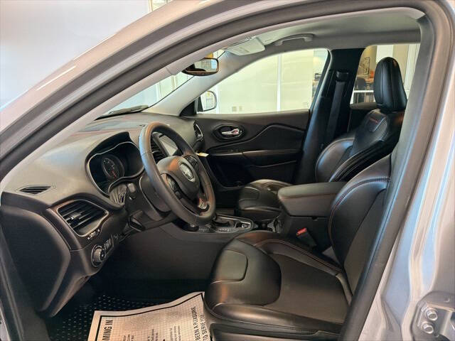 2022 Jeep Cherokee Trailhawk