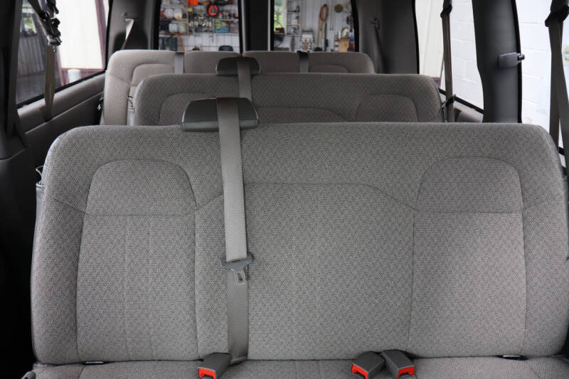 2018 Chevrolet Express LS 2500