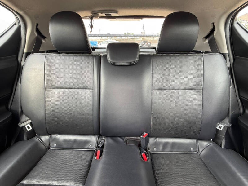 2018 Toyota Prius c Four