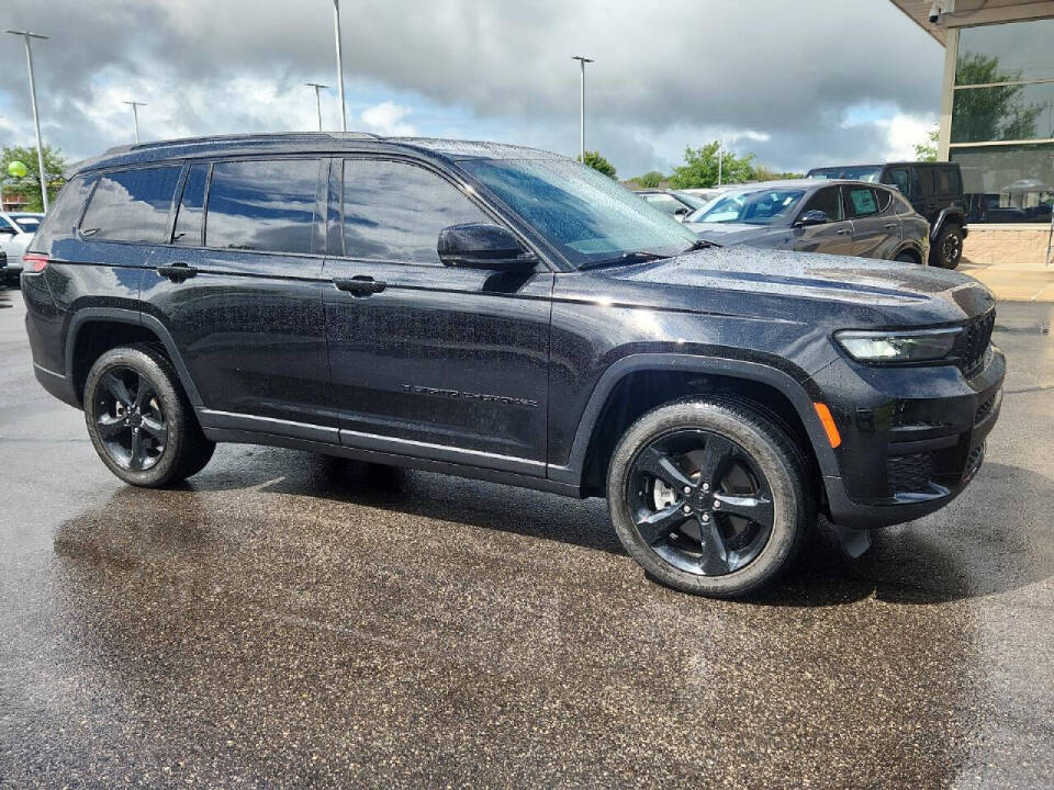 2021 Jeep Grand Cherokee L for sale at Victoria Auto Sales in Victoria, MN