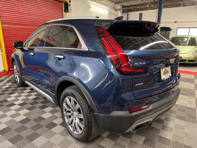 2019 Cadillac XT4 Premium Luxury