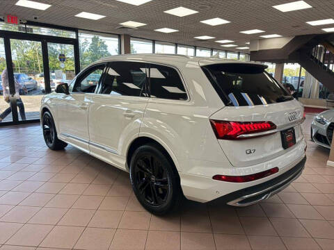 2022 Audi Q7 quattro Premium Plus 55 TFSI
