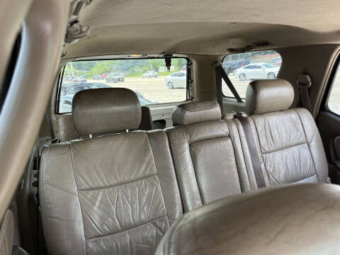 2004 Toyota Sequoia Limited