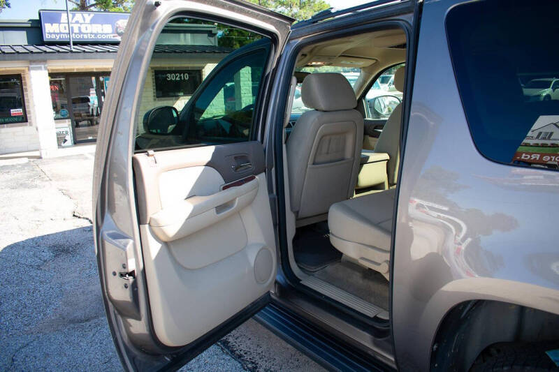 2012 Chevrolet Suburban LS