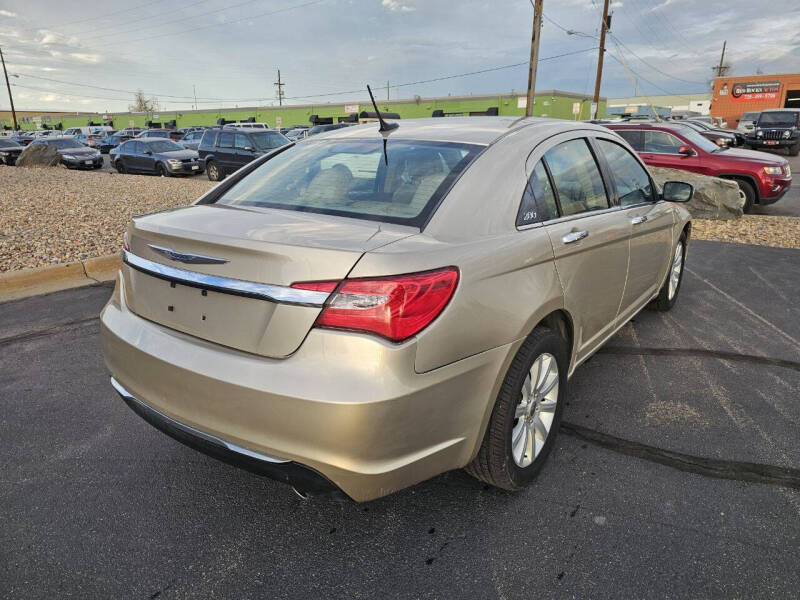 2014 Chrysler 200 Limited
