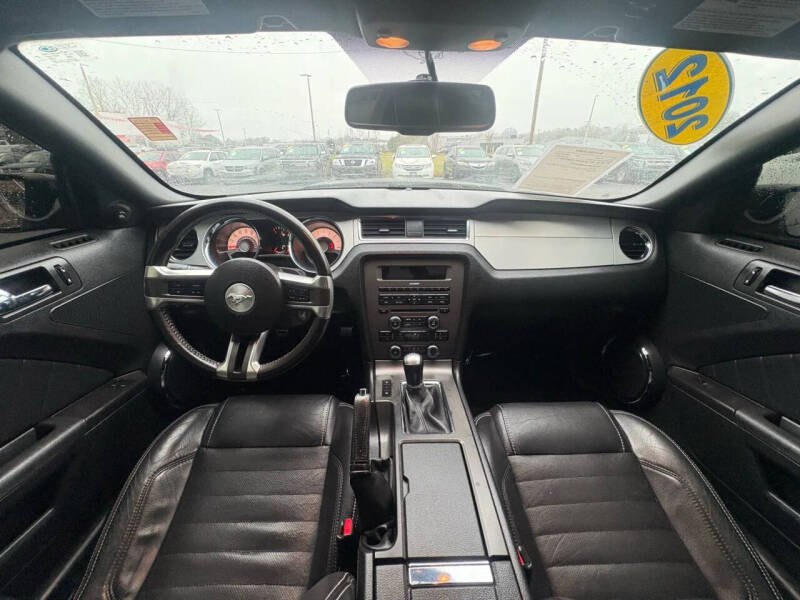 2012 Ford Mustang V6 Premium