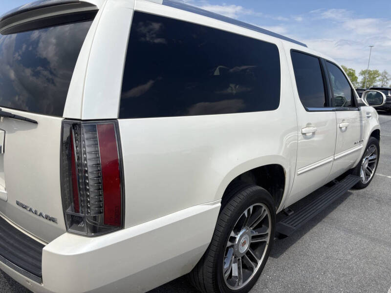 2013 Cadillac Escalade ESV Premium