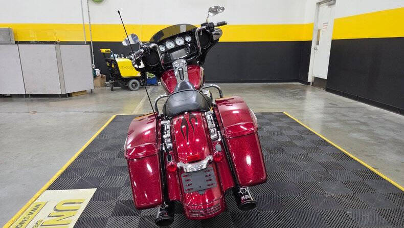 2017 Harley-Davidson FLH